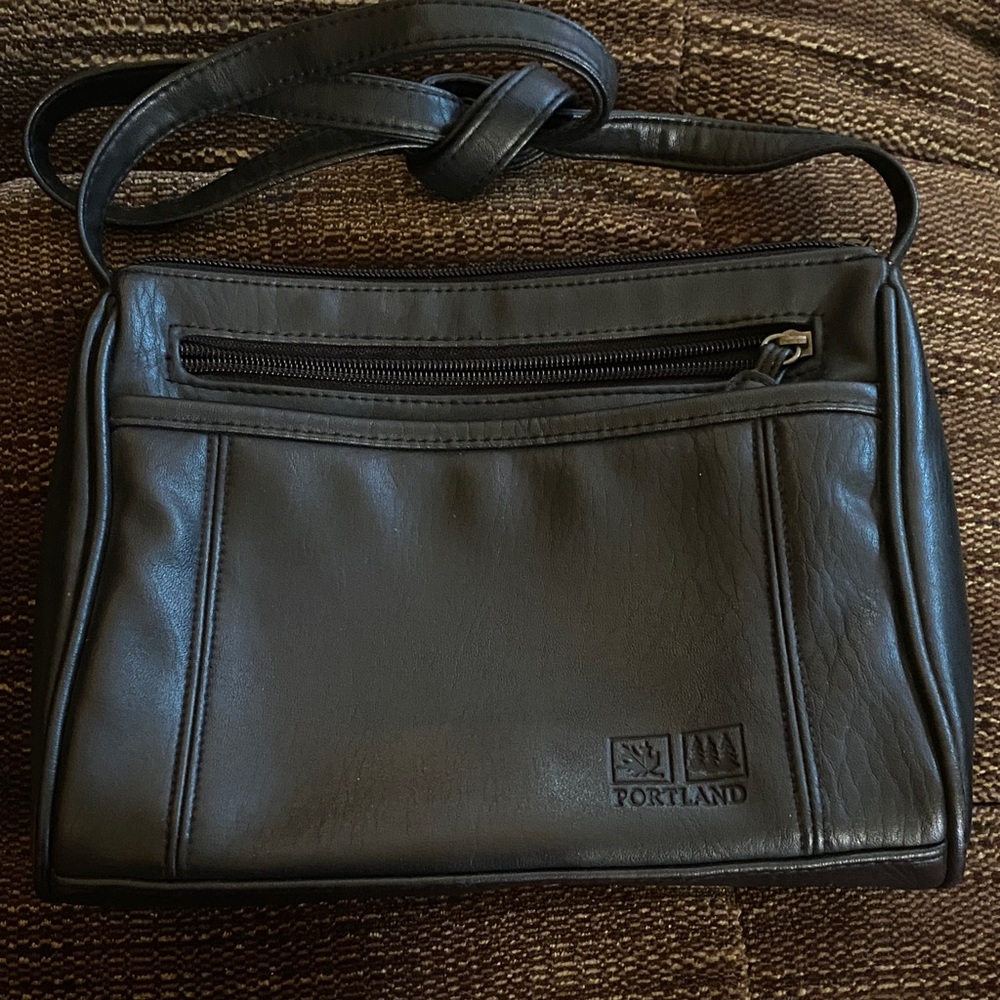 Portland Leather Black Crossbody Bag